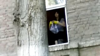 Oštra skitnica Dorothy Black gadno se zeznula u dupe u hardcore videu