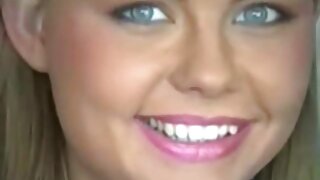 Izvanredna pupalica Missy Monroe jebe joj kim