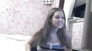 Zavodljive devojke sa pirsingom popuše jednom srećniku