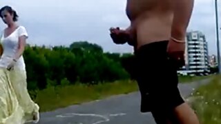 Beba s velikom guzicom Alexis Lauren teško se iskostila u psećem položaju