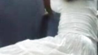 Slatka navijačica Daisy Lynn zakačila se sa svojim brutalnim tetoviranim očuhom