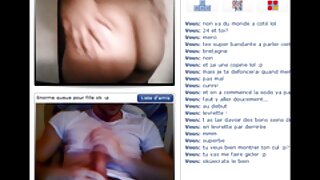 Prsate ebanovine kurve jebe bijelca pored bazena